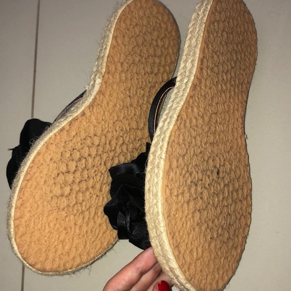 New Never used Hand Made Flower Espadrille Sandals - Picture 3 of 4